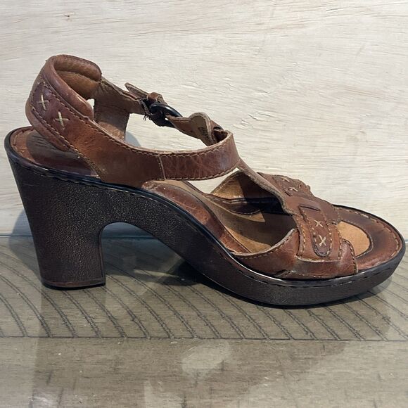 BORN Leather Sandals Heels Strappy Platform BOHO Brown Womens Size 7 buckle leat - Picture 6 of 9